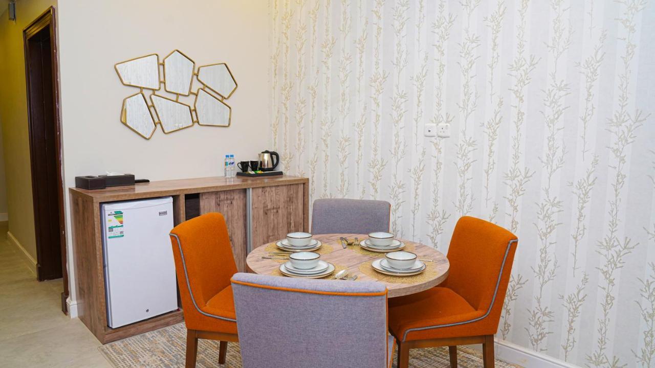 Clowzer Hotel Appartments Rijad Zewnętrze zdjęcie